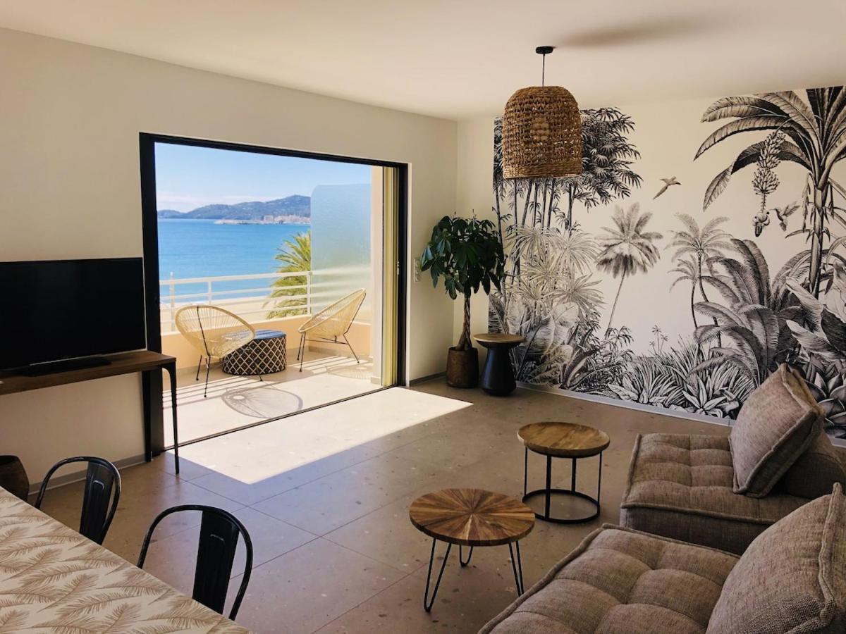 Appartement T3 Lumineux Traversant Totalement Neuf En Face De La Plage Front De Mer Vue Sur Les Iles Vue Mer Panoramique Assuree Residence De La Plage Centre Ville Du Lavandou 3Eme Etage Avec Ascenseur Appartement T3 Ле-Лаванду Екстер'єр фото