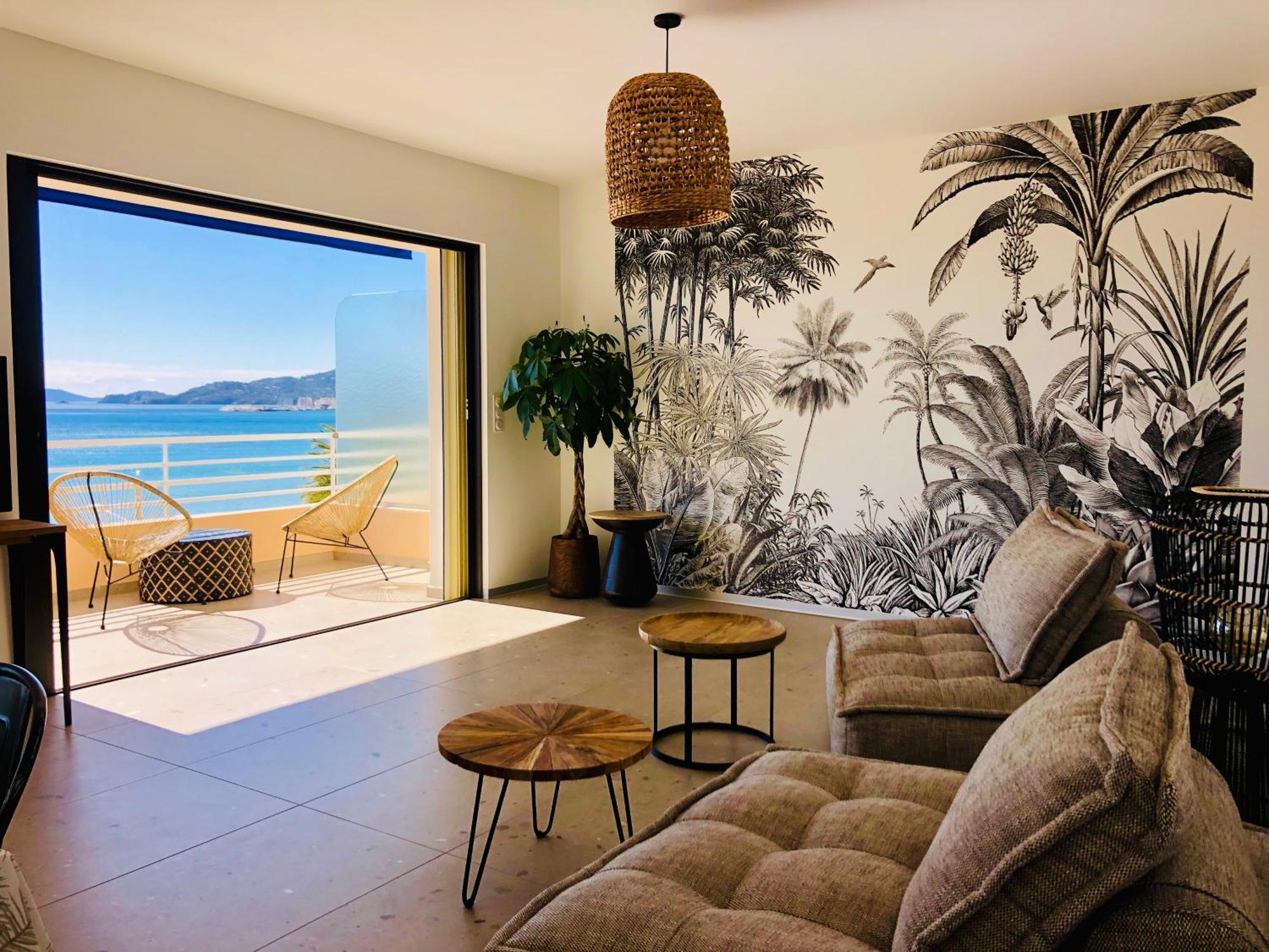Appartement T3 Lumineux Traversant Totalement Neuf En Face De La Plage Front De Mer Vue Sur Les Iles Vue Mer Panoramique Assuree Residence De La Plage Centre Ville Du Lavandou 3Eme Etage Avec Ascenseur Appartement T3 Ле-Лаванду Екстер'єр фото